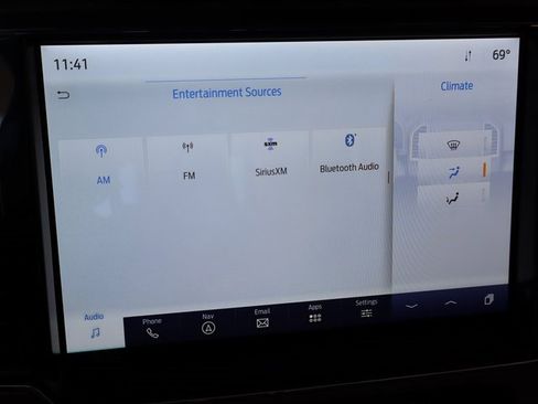 Used 2022 Ford F250 Lariat w/ Black Appearance Package image 37