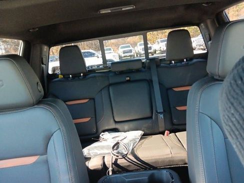 New 2026 GMC Sierra 2500 AT4 w/ AT4 Premium Plus Package AWD/4WD image 18