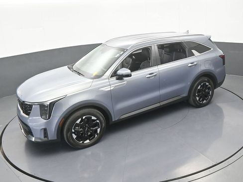 Used 2025 Kia Sorento S FWD image 48
