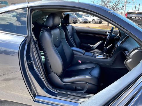 Used 2010 INFINITI G37 x w/ Premium Pkg image 8