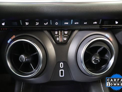 Used 2025 Chevrolet Blazer LT image 26