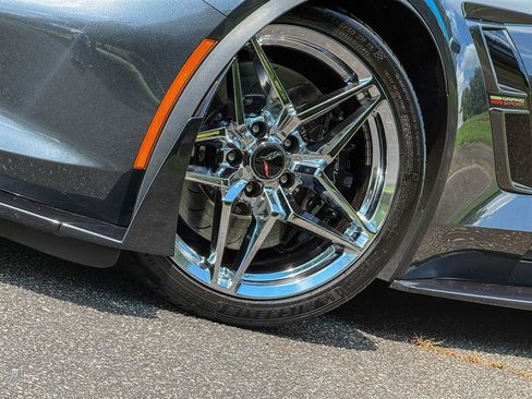 Used 2017 Chevrolet Corvette Grand Sport RWD image 8