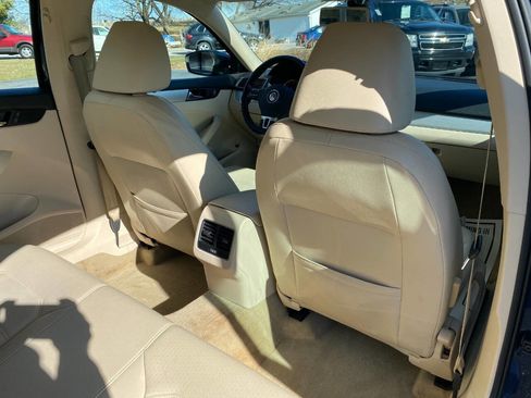 Used 2013 Volkswagen Passat 2.5 SE image 25