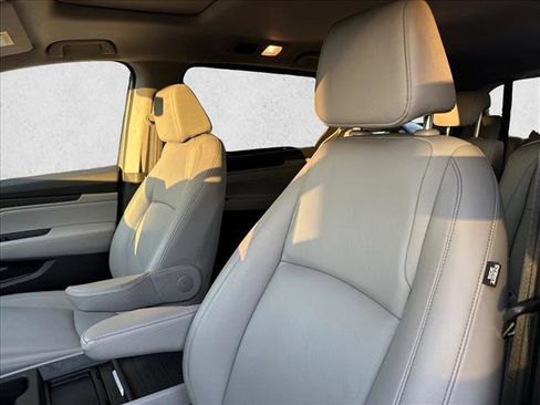 Used 2023 Honda Odyssey EX-L image 11