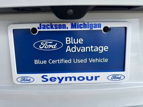 Used 2023 Jeep Grand Cherokee Laredo X AWD/4WD image 17