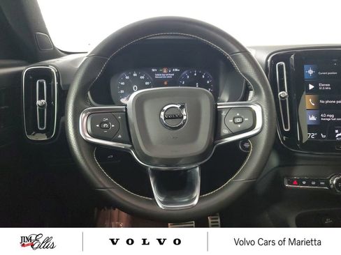 Used 2021 Volvo XC40 T5 R-Design w/ Advanced Package AWD/4WD image 17