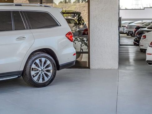 Used 2018 Mercedes-Benz GLS 450 4MATIC w/ Premium Package image 63