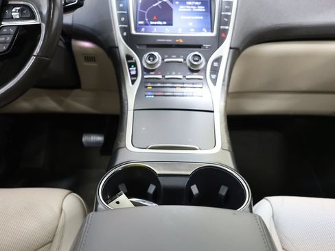Used 2019 Lincoln Nautilus Reserve AWD/4WD image 20
