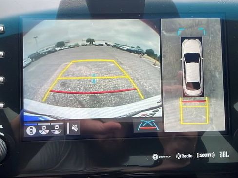 Used 2022 Toyota Avalon Touring image 29