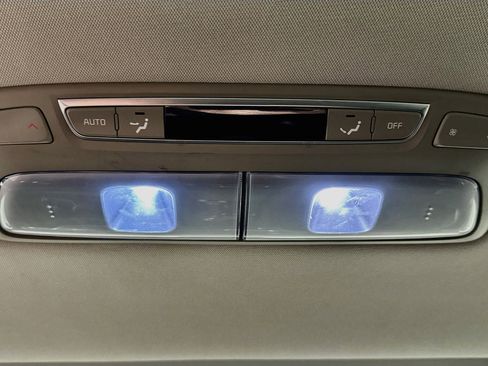 Used 2025 Kia Telluride S AWD/4WD image 28