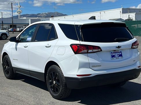 Certified 2024 Chevrolet Equinox LS w/ LS Convenience Package AWD/4WD image 7