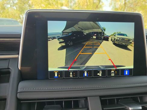 Used 2024 Chevrolet Tahoe LT w/ LT Signature Package RWD image 25
