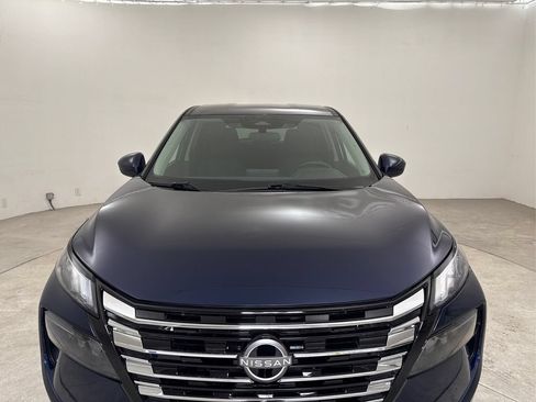 Used 2025 Nissan Rogue SV AWD/4WD image 17
