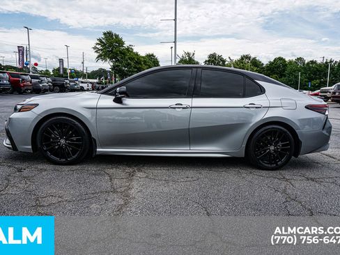 Used 2021 Toyota Camry XSE w/ Navigation Package FWD image 9
