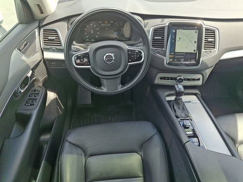 Used 2021 Volvo XC90 T5 Momentum w/ Climate Package AWD/4WD image 12