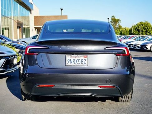 Used 2024 Tesla Model 3 Standard Range image 8