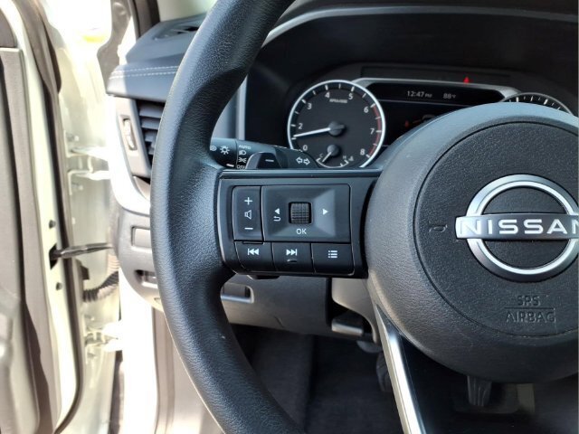 Used 2024 Nissan Rogue S AWD/4WD image 24