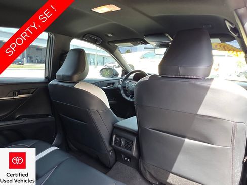 Certified 2025 Toyota Camry SE w/ Convenience Package image 16