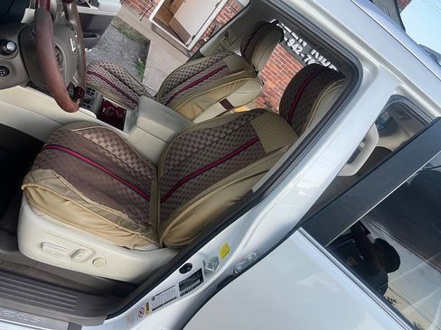 Used 2010 Lexus GX 460 image 11