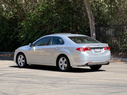 Used 2011 Acura TSX Sedan FWD image 4