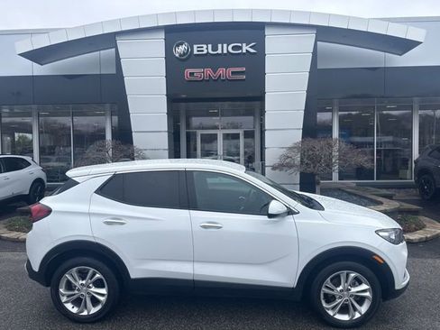 Used 2023 Buick Encore GX Preferred w/ Cold Weather Comfort Package FWD image 33