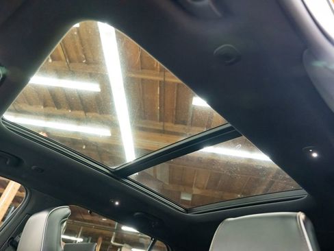 Used 2023 Jeep Grand Cherokee L Summit w/ Advanced Protech Group IV image 24