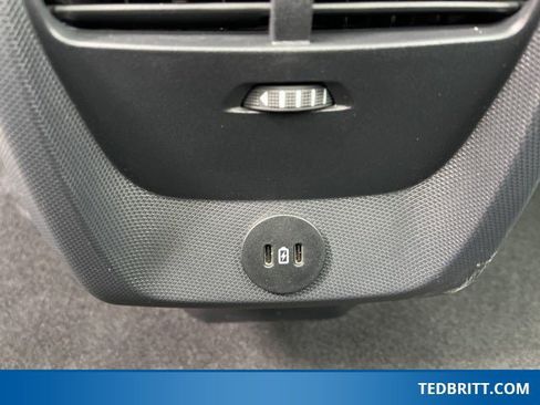 Certified 2025 Ford Mustang Mach-E GT image 17