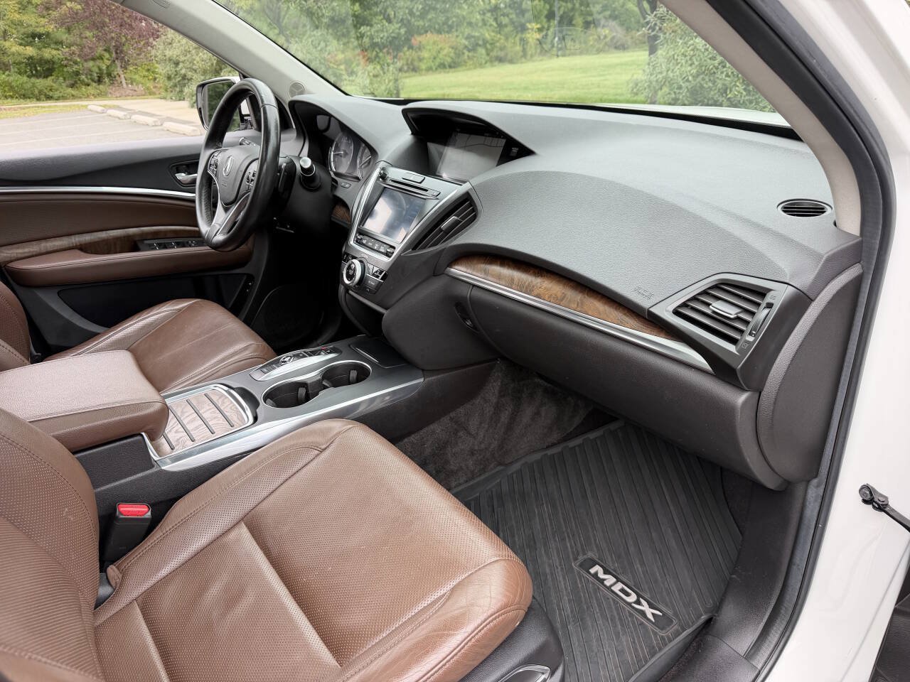 Used 2020 Acura MDX w/ Technology Package AWD/4WD image 31
