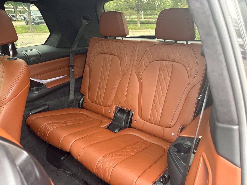 Used 2021 BMW X7 M50i AWD/4WD image 21