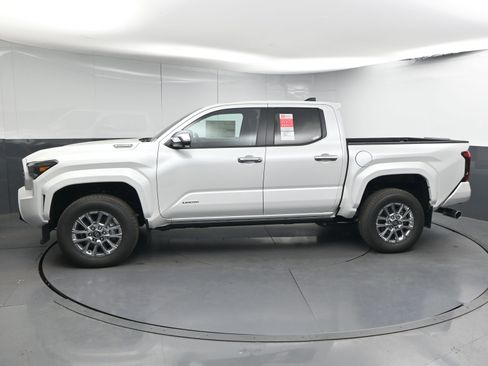 New 2025 Toyota Tacoma Limited image 5