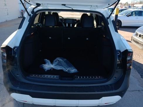 New 2026 Nissan Kicks SR w/ Illumination Package image 33