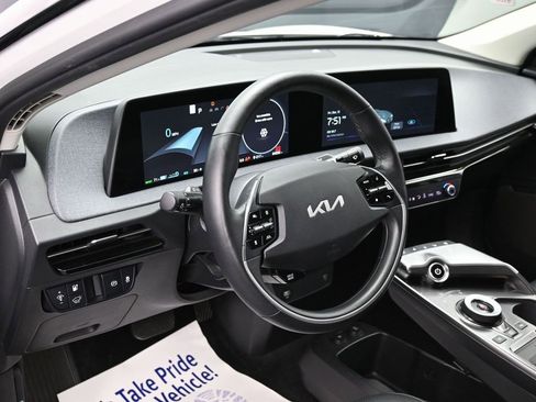 Used 2022 Kia EV6 Wind image 17