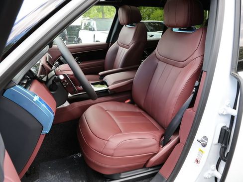 New 2026 Land Rover Range Rover SE AWD/4WD image 9