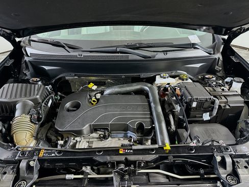 Used 2023 Chevrolet Equinox LS w/ Midnight Edition image 33