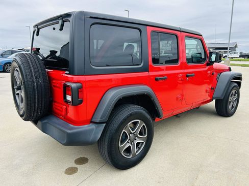 Used 2022 Jeep Wrangler Unlimited Sport AWD/4WD image 33