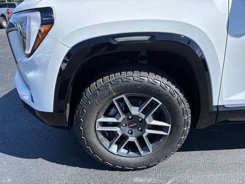 New 2026 GMC Terrain AT4 w/ Convenience Package III AWD/4WD image 10