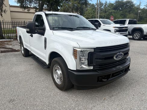 Used 2019 Ford F250 XL w/ Power Equipment Group RWD image 1