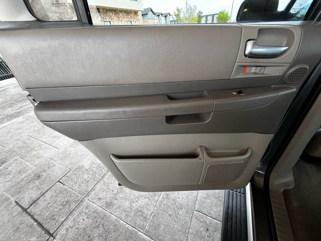 Used 2003 Dodge Durango SLT Plus AWD/4WD image 16
