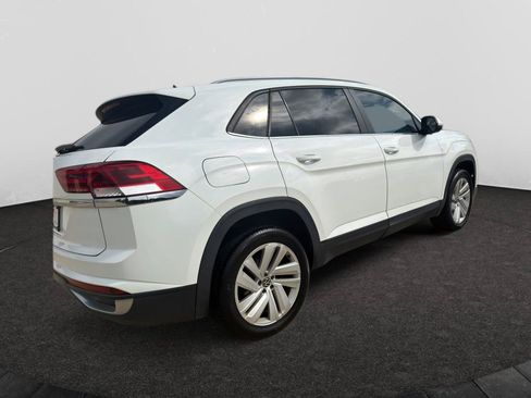 Used 2021 Volkswagen Atlas Cross Sport SE FWD image 4