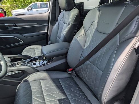 Used 2025 Kia Telluride SX X-Line AWD/4WD image 21