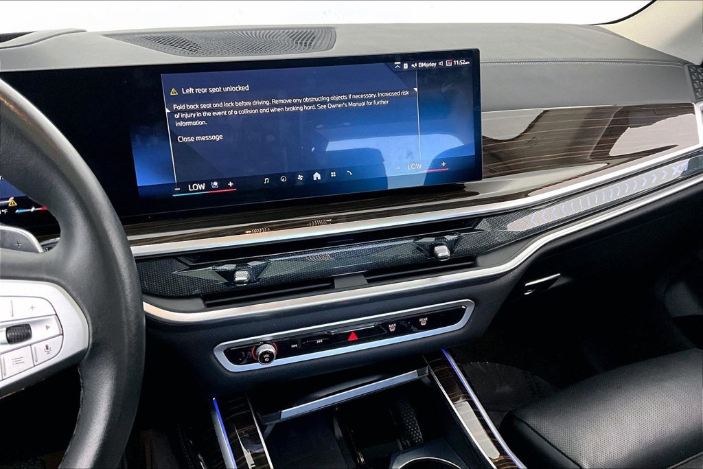 Used 2026 BMW X7 xDrive40i AWD/4WD image 8