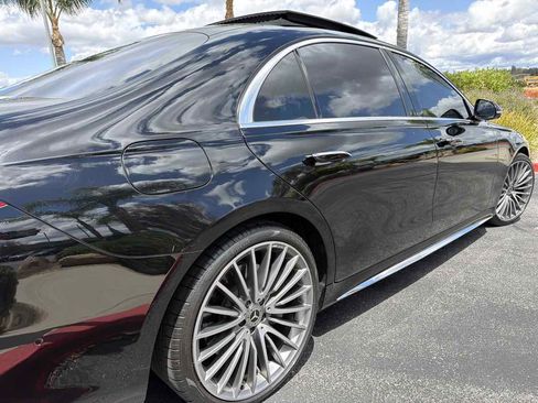 Used 2023 Mercedes-Benz S 500 4MATIC w/ AMG Line image 11