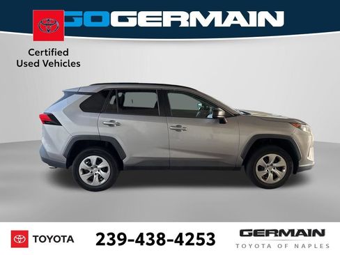 Used 2021 Toyota RAV4 LE FWD image 9