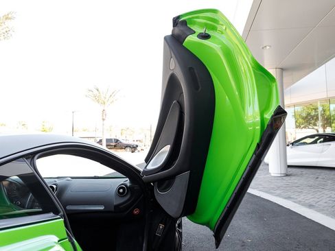 Used 2025 McLaren GTS RWD image 36