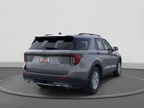New 2026 Ford Explorer Active w/ Active Comfort Package image 8