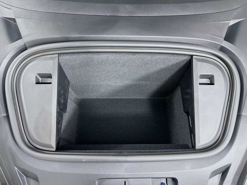 New 2025 Porsche Taycan 4 Cross Turismo image 32