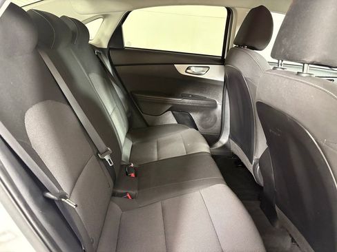 Used 2023 Kia Forte LXS FWD image 17