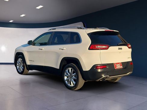 Used 2016 Jeep Cherokee Limited FWD image 3