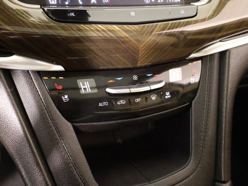 Used 2021 Cadillac XT6 Premium Luxury w/ Platinum Package image 7