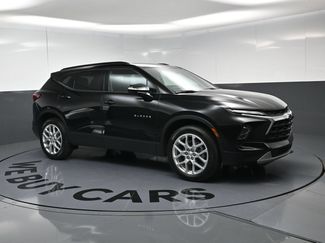 Used 2025 Chevrolet Blazer LT w/ Sound & Technology Package FWD video 2